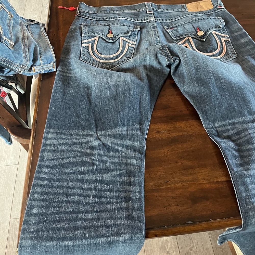 True Religion Blue Straight Jeans with Vintage Appeal